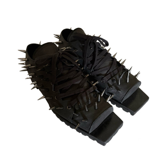 The Old Curiosity Shop "Spiked Hog-Toe" Leather Shoes
