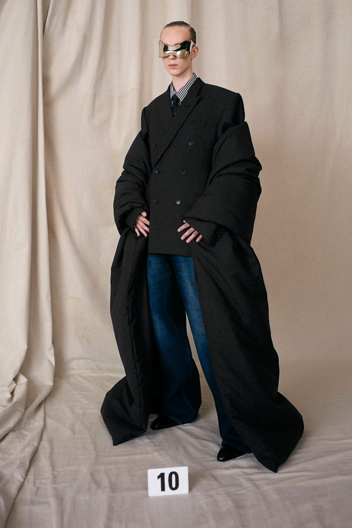 Balenciaga HAUTE COUTURE Fall Winter 2021 Padded Stole In Prince of Wales Wool/Scarf/Schawl