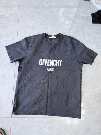 Givenchy Logo-Print Distressed Cotton T-Shirt  size XS