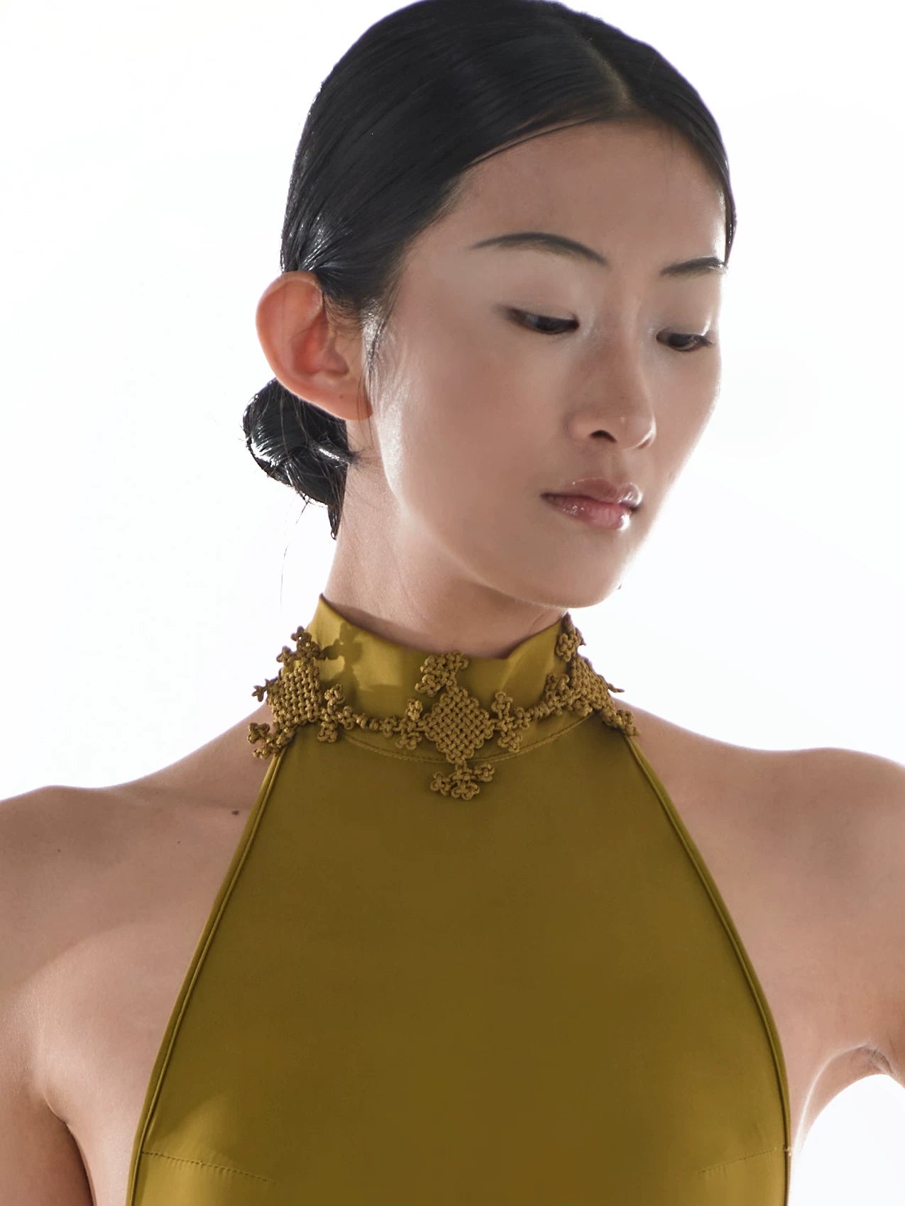 JIFF CONTOUR "Golden Jade" Hand-Knotted Xiuyan Jade Adjustable Necklace