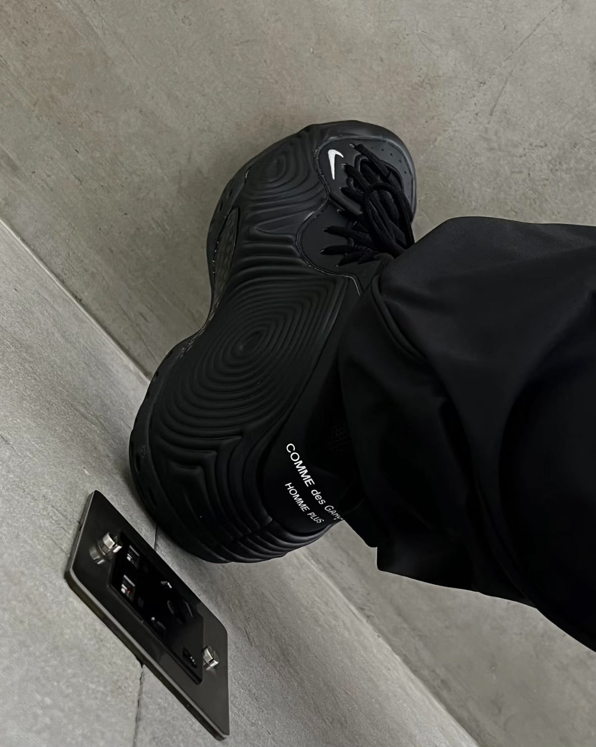 Comme des Garçons Homme Plus x Nike Air Foamposite One "Black" 40