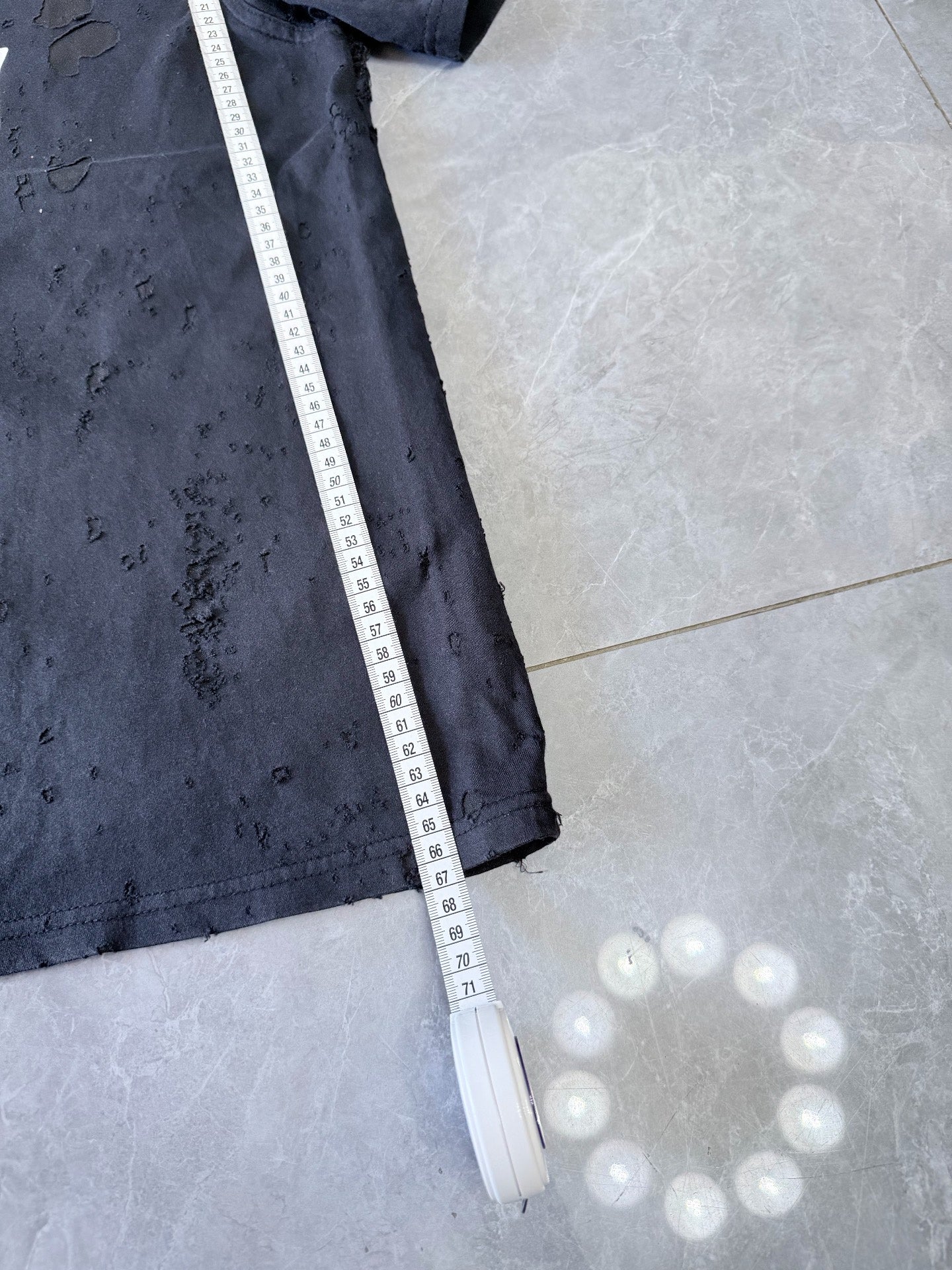 Givenchy Logo-Print Distressed Cotton T-Shirt  size XS