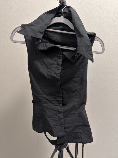 Alice auaa Sleeveless Bondage Strap Shirt