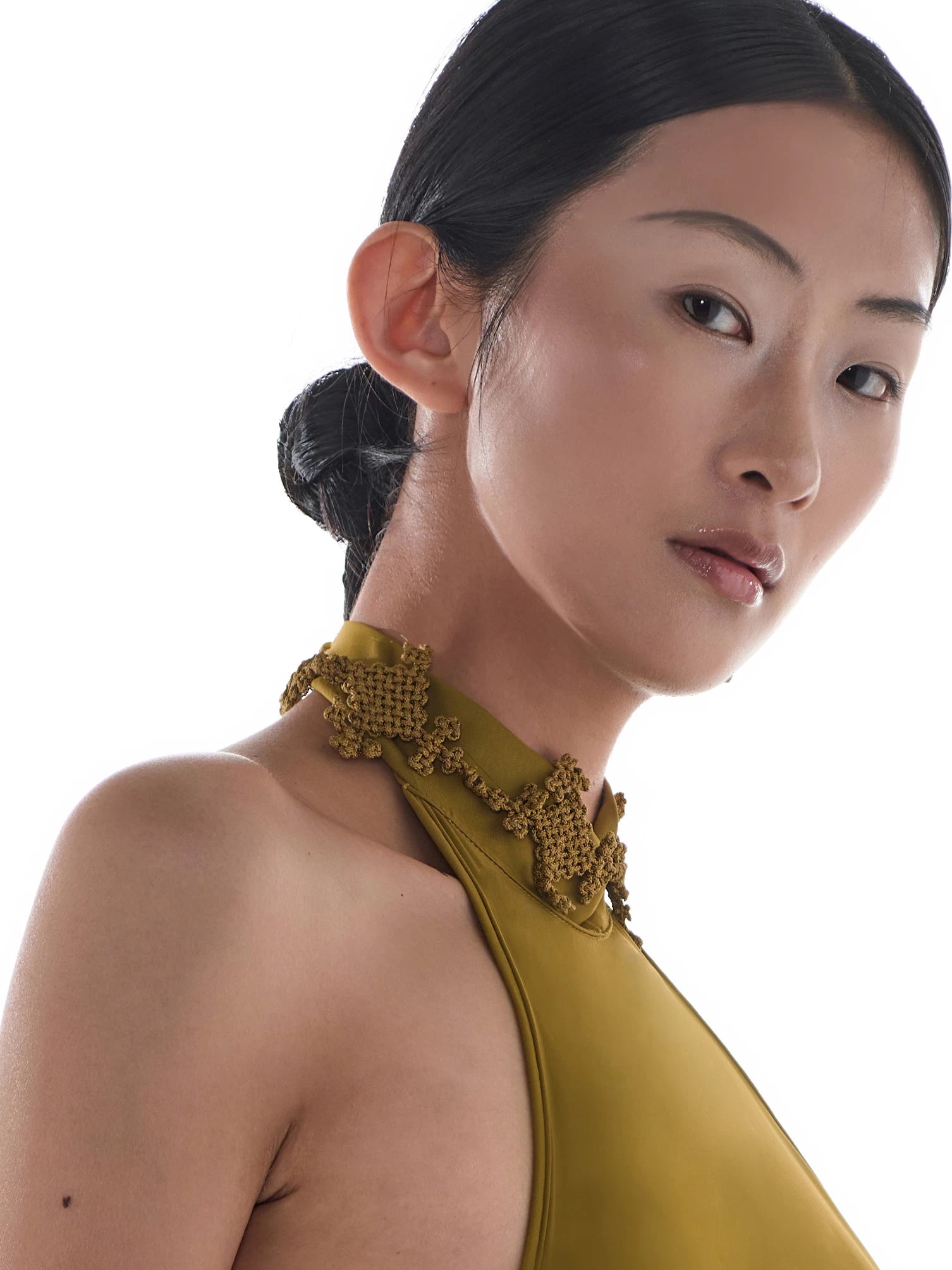 JIFF CONTOUR "Golden Jade" Hand-Knotted Xiuyan Jade Adjustable Necklace
