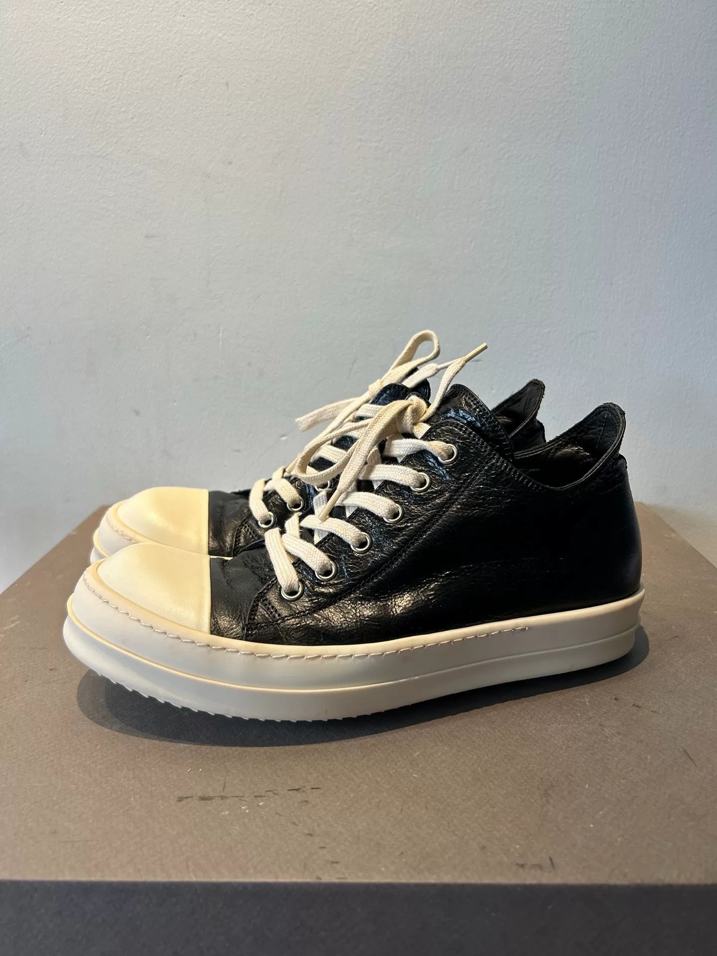 Rick Owens Mainline Leather Low-Top "Ramones" Sneakers  Size 39