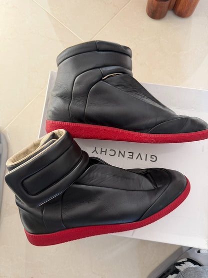 Maison Margiela "Future" High-Top Sneakers  size 42/US 9  Black/Red