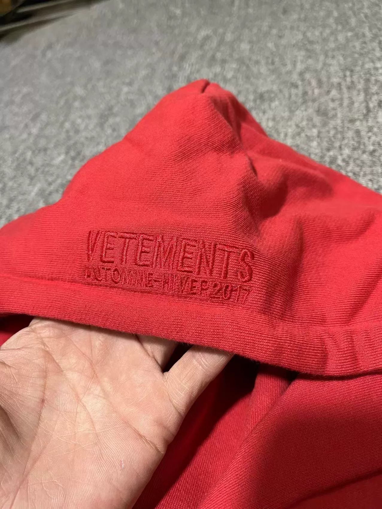 Vetements FW17 SV Moscow Oversized USSR Hoodie (1/50)
