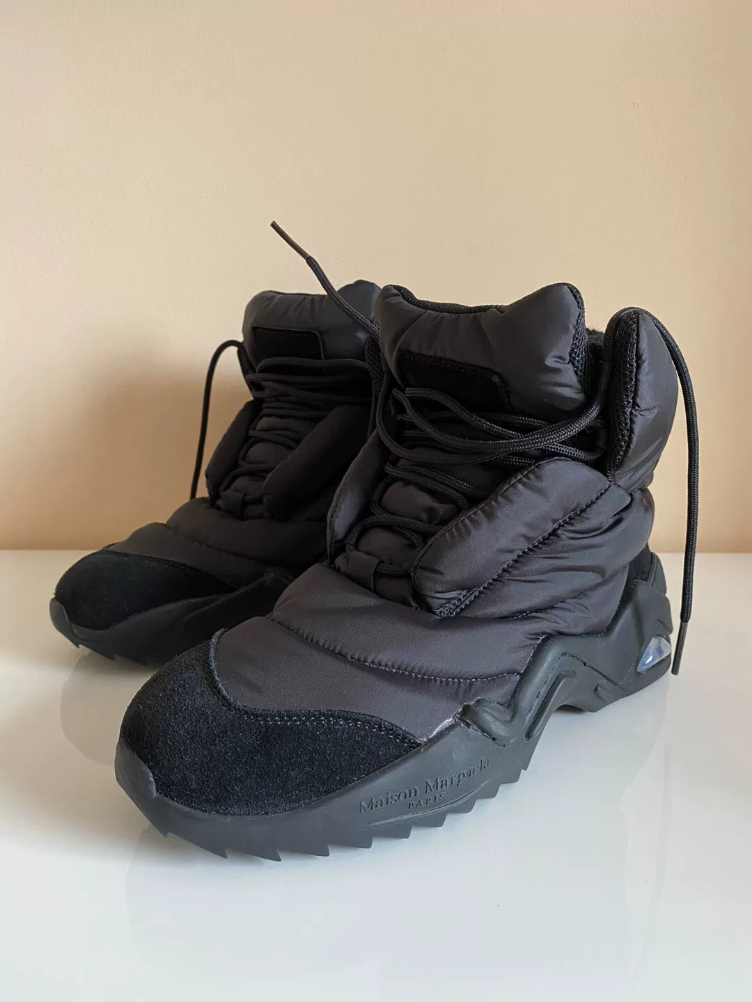 Maison Margiela Puffer High Sneaker 'Black'  size 40/US 7.5