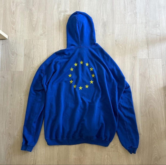 Vetements European Union (EU) Star Hoodie