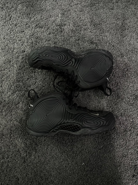 Comme des Garçons Homme Plus x Nike Air Foamposite One "Black" 40